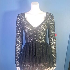 3 /$50 Bethany Mota Black Lace Peplum Top